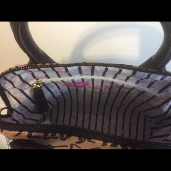 NWT Luv Betsey by Betsey Johnson lbdarcie Satchel - Picture 6 of 8
